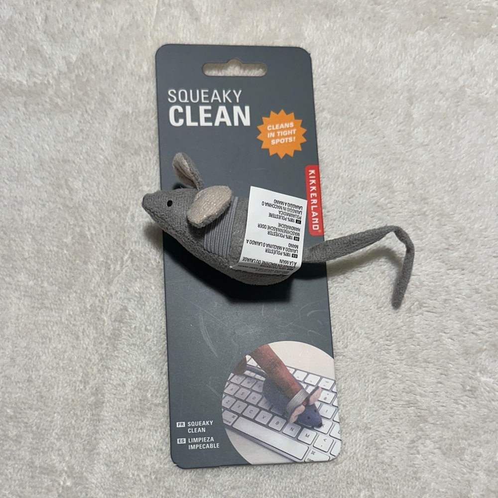 Kikkerland Gray Mouse Cleaning Tool